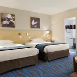 Hotel Mercure 19 Philharmonie La 4*