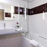 Mercure 19 Philharmonie La Hotel 4*