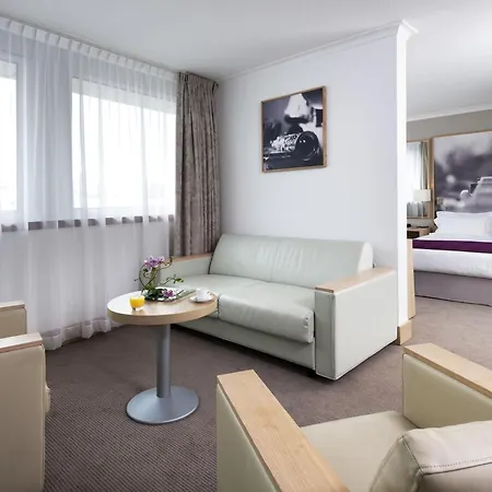 Mercure 19 Philharmonie La Hotel 4*