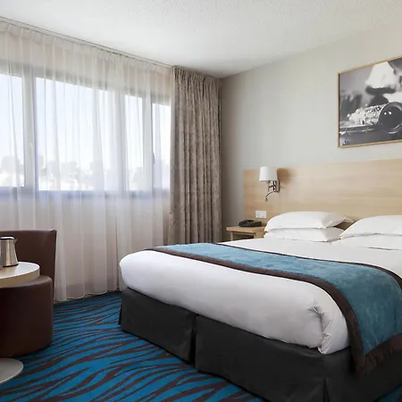 Mercure 19 Philharmonie La 4*