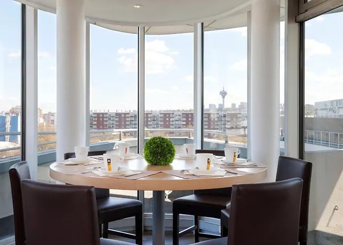 Mercure 19 Philharmonie La 4* Párizs