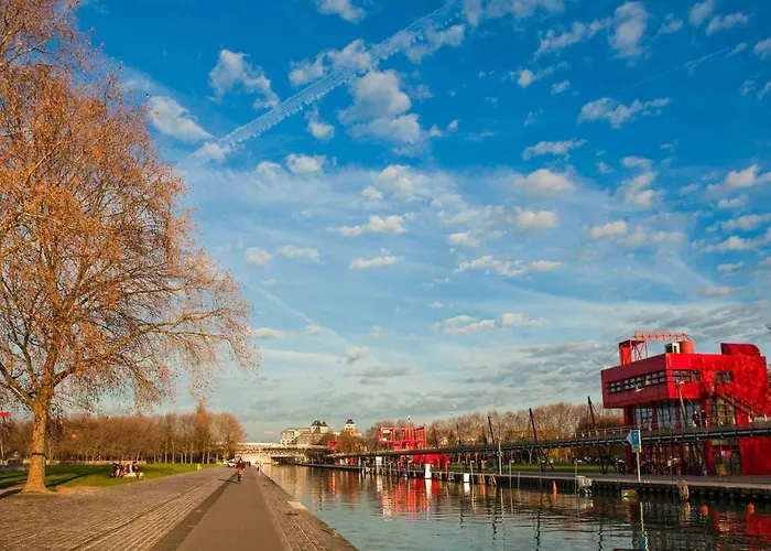 Mercure 19 Philharmonie La