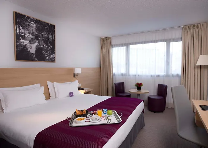 Mercure 19 Philharmonie La 4*