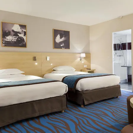 Mercure 19 Philharmonie La 4*